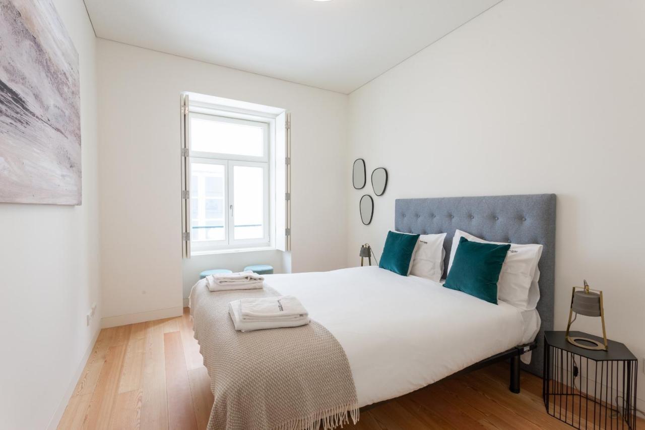 Flh Chiado Central Flat Lisbon Bagian luar foto